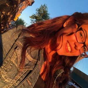 Meet your Posher, Daniela